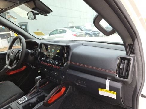 New 2026 Nissan Frontier PRO-4X w/ Pro-4x Convenience Package image 12