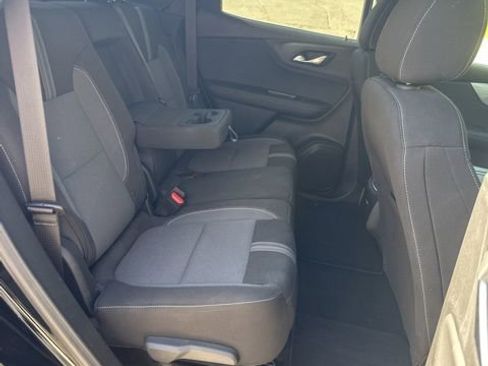Used 2025 Chevrolet Blazer LT AWD/4WD image 35
