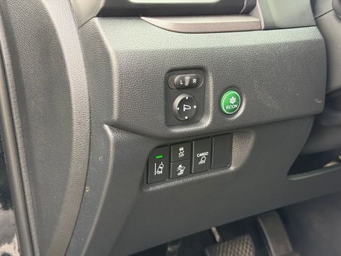 Used 2025 Honda Ridgeline RTL image 17