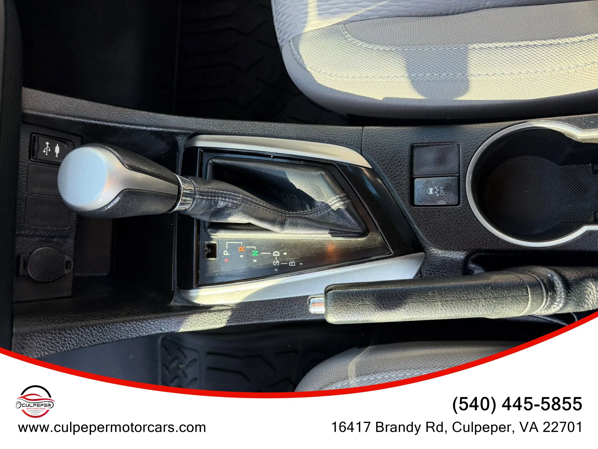 Used 2014 Toyota Corolla LE FWD image 22