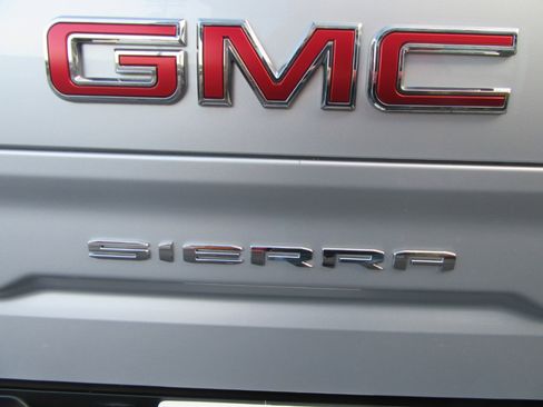 Used 2022 GMC Sierra 1500 Elevation image 23