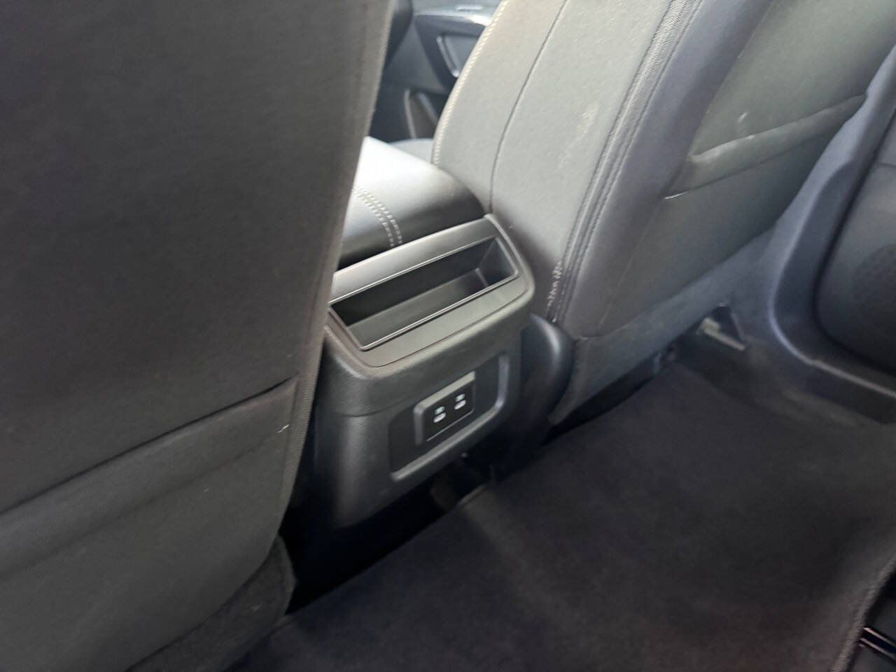 Used 2026 Nissan Pathfinder SV FWD image 15