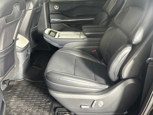 Used 2025 Lincoln Navigator L Reserve w/ Jet Appearance Package AWD/4WD image 23