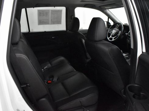 Certified 2022 Honda Pilot Special Edition image 17