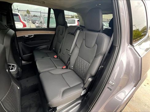 New 2026 Volvo XC90 B5 Plus w/ Protection Package Premier image 19
