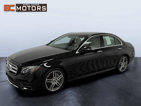 Used 2019 Mercedes-Benz E 300 4MATIC w/ Premium 1 Package image 1