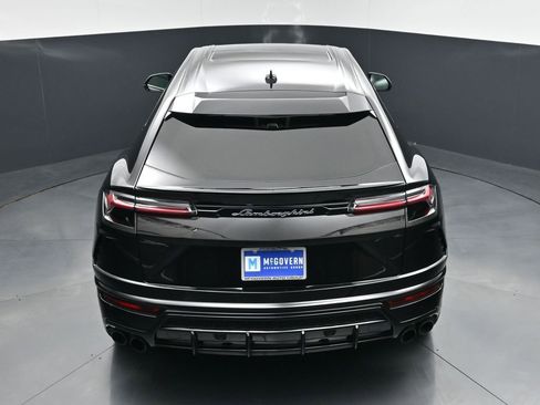 Used 2022 Lamborghini Urus AWD/4WD image 17