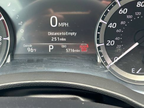 Used 2026 Toyota Highlander XLE AWD/4WD image 38