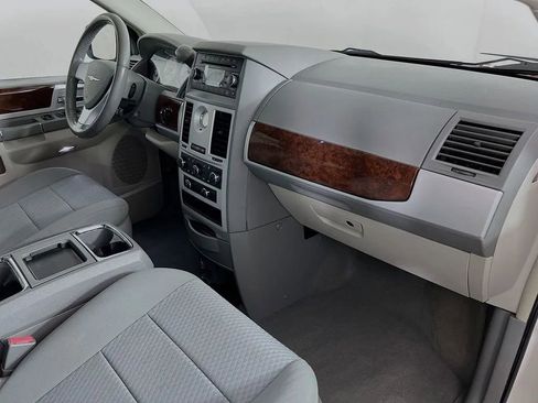Used 2010 Chrysler Town & Country Touring w/ Family Value Group image 28