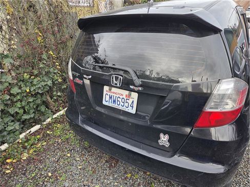 Used 2010 Honda Fit Sport image 2