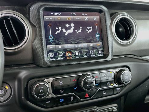 Used 2023 Jeep Wrangler Unlimited Rubicon 4xe AWD/4WD image 24