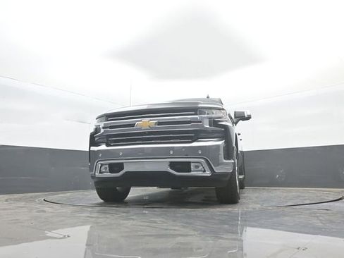 Used 2021 Chevrolet Silverado 1500 LTZ w/ Technology Package AWD/4WD image 35