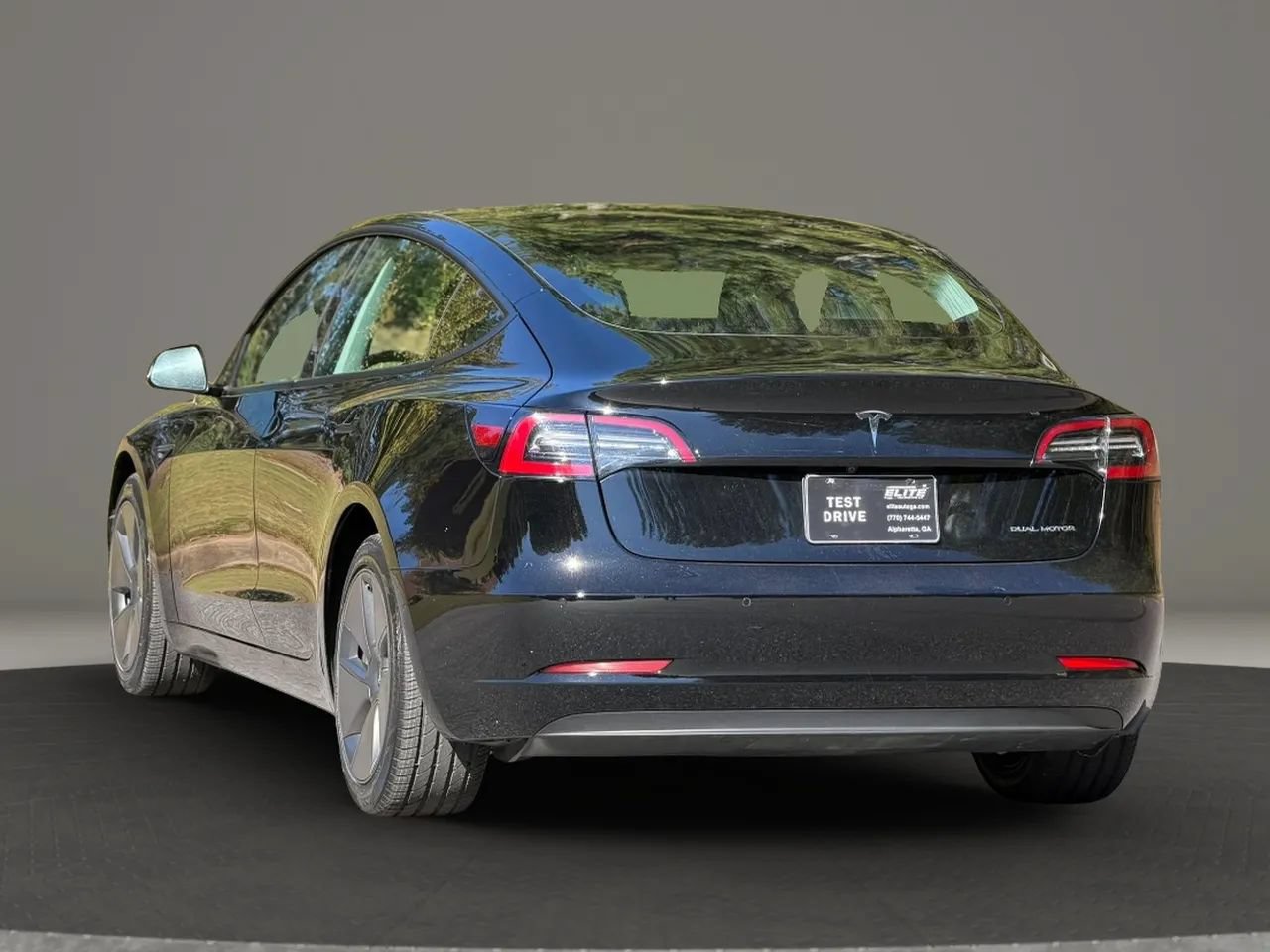 Used 2022 Tesla Model 3 Long Range AWD/4WD image 6
