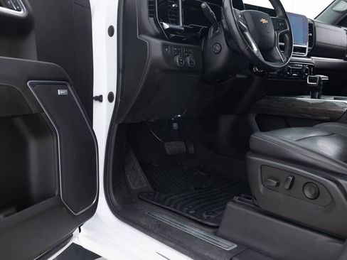 Used 2022 Chevrolet Silverado 1500 LTZ w/ LTZ Premium Texas Edition image 30