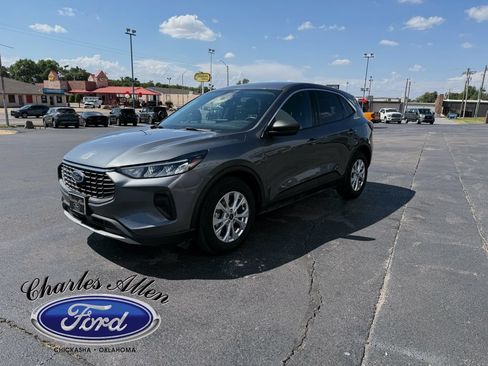 Used 2024 Ford Escape Active FWD image 7