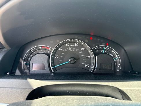 Used 2012 Toyota Camry LE FWD image 6