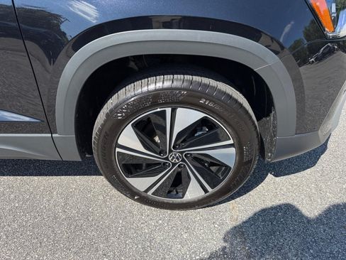 New 2026 Volkswagen Taos SE AWD/4WD image 25