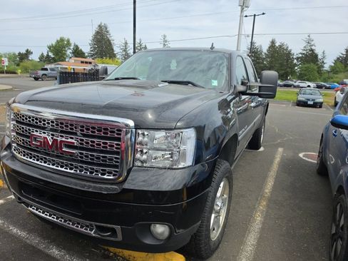 Used 2012 GMC Sierra 2500 Denali AWD/4WD image 3