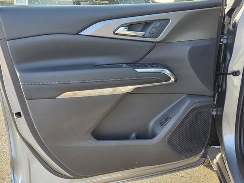 New 2025 Chevrolet Traverse LT w/ Driver Confidence Package image 20