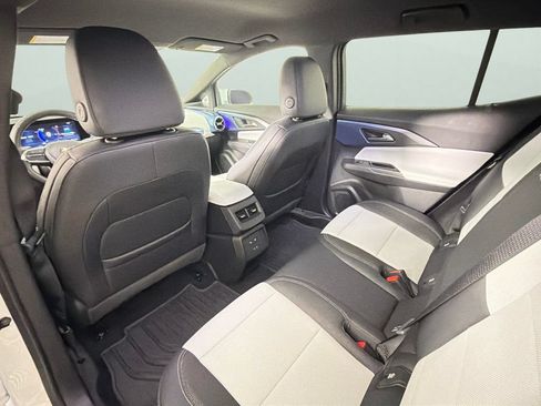 Certified 2025 Chevrolet Equinox EV LT w/ Convenience Package II FWD image 28