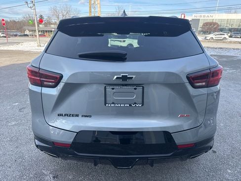 Used 2023 Chevrolet Blazer RS w/ Enhanced Convenience Package image 5