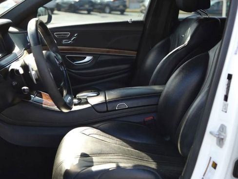 Used 2015 Mercedes-Benz S 63 AMG 4MATIC Sedan w/ Driver Assistance Package image 17