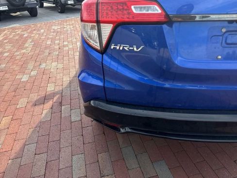 Used 2022 Honda HR-V Sport image 16