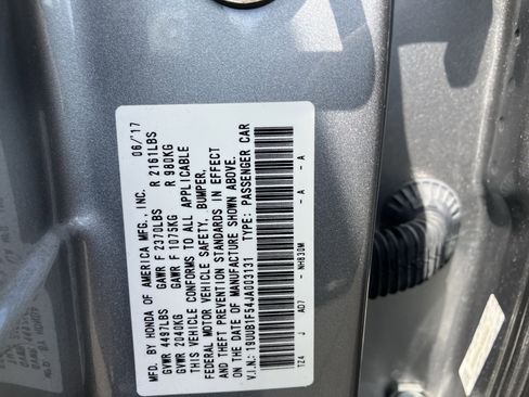 Used 2018 Acura TLX w/ Technology Package FWD image 39
