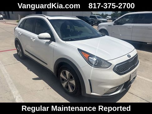 Used 2019 Kia Niro EX w/ Option Group 040 FWD image 2