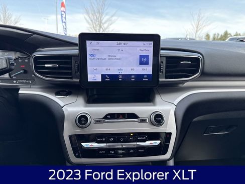 Used 2023 Ford Explorer XLT w/ Equipment Group 202A AWD/4WD image 24