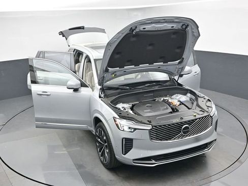 New 2026 Volvo XC90 T8 Ultra w/ Protection Package Premier AWD/4WD image 52