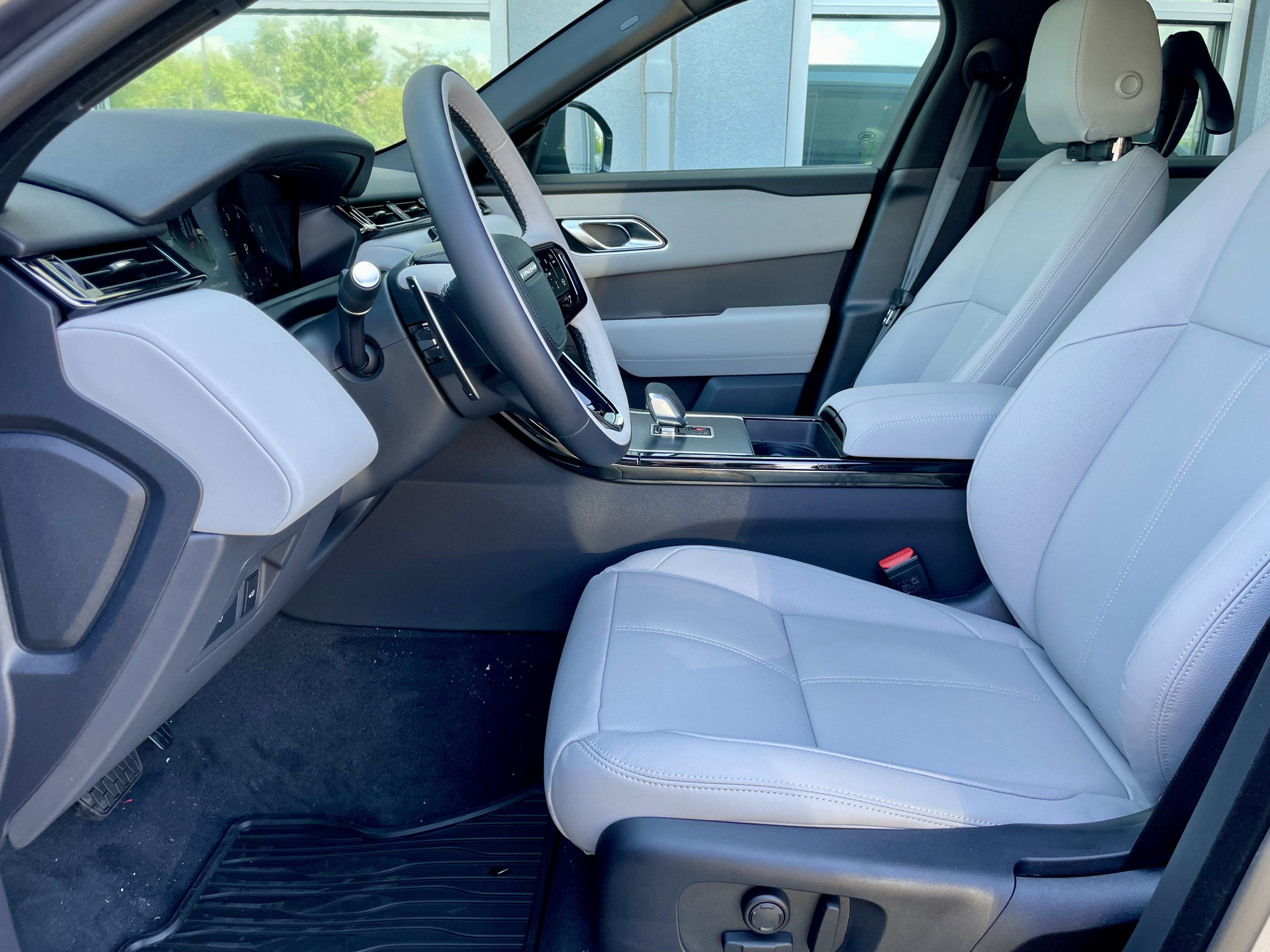New 2026 Land Rover Range Rover Velar S AWD/4WD image 14