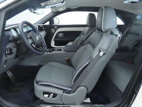 New 2026 Rolls-Royce Spectre image 20