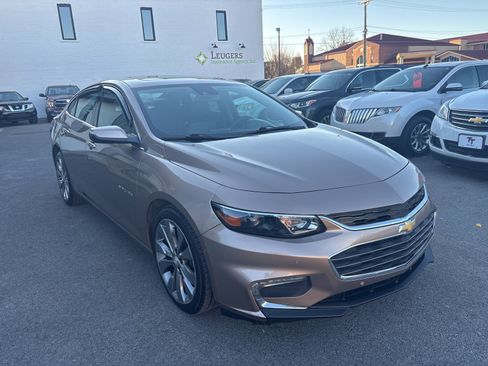 Used 2018 Chevrolet Malibu Premier w/ Premier Sun and Wheel Package image 7
