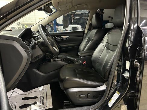 Used 2019 Nissan Rogue SL AWD/4WD image 20