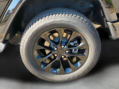 Used 2023 Jeep Wrangler High Altitude image 28
