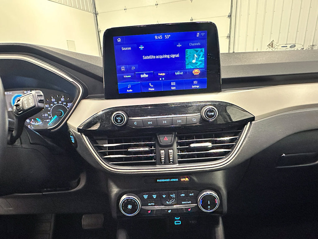 Used 2022 Ford Escape SE w/ Cold Weather Package AWD/4WD image 29