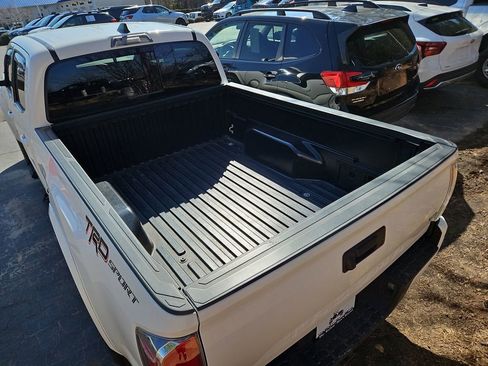 Used 2023 Toyota Tacoma TRD Sport w/ Advanced Technology Package image 6