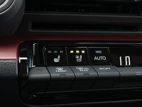 New 2026 Toyota Prius Plug-In Hybrid FWD image 3