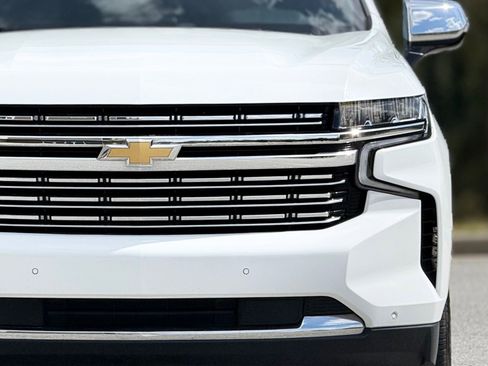 Used 2023 Chevrolet Suburban Premier RWD image 15