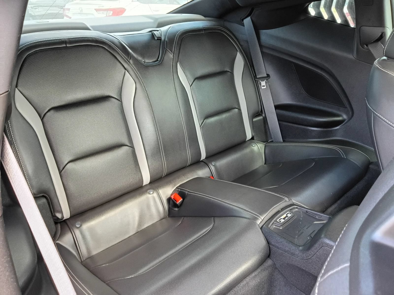 Used 2021 Chevrolet Camaro SS RWD image 16