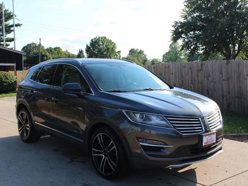 Used 2017 Lincoln MKC Reserve AWD/4WD image 2