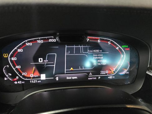 Used 2022 BMW M550i xDrive AWD/4WD image 6