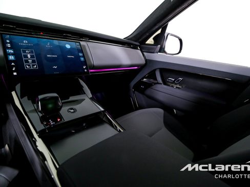 Used 2025 Land Rover Range Rover Sport SV Edition Two image 14