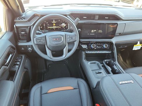 New 2026 GMC Sierra 2500 AT4 w/ AT4 Premium Plus Package AWD/4WD image 8