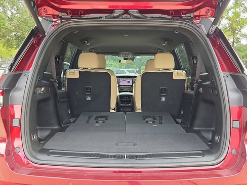 Used 2025 Jeep Grand Cherokee L Limited RWD image 30