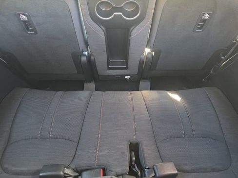 Used 2025 Honda Pilot Sport image 16