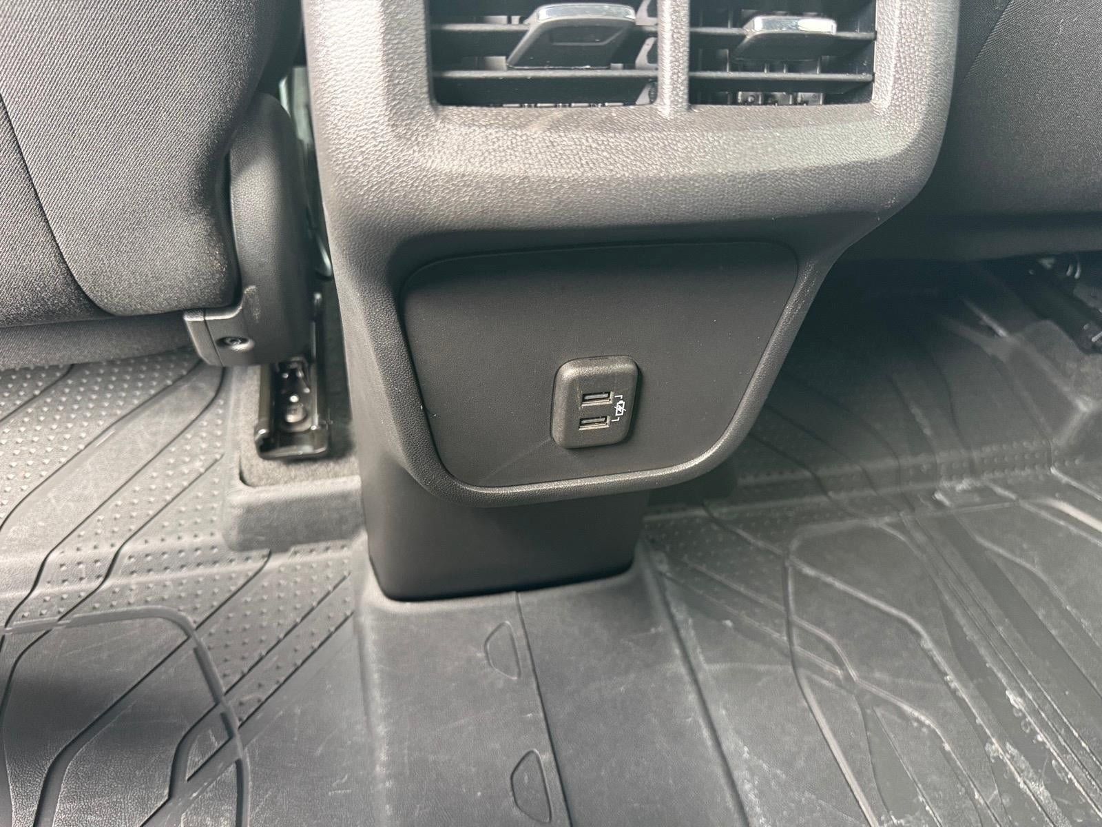 Used 2024 Chevrolet Equinox LT w/ LPO, Floor Liner Package AWD/4WD image 7