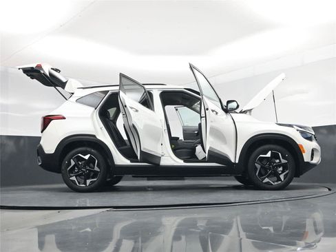 New 2026 Kia Seltos EX image 34