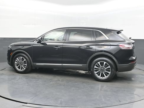 Used 2023 Lincoln Nautilus AWD w/ Premium Package image 7